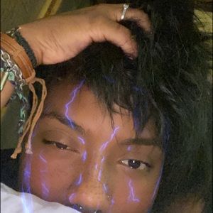 Meet your Posher, Dakota